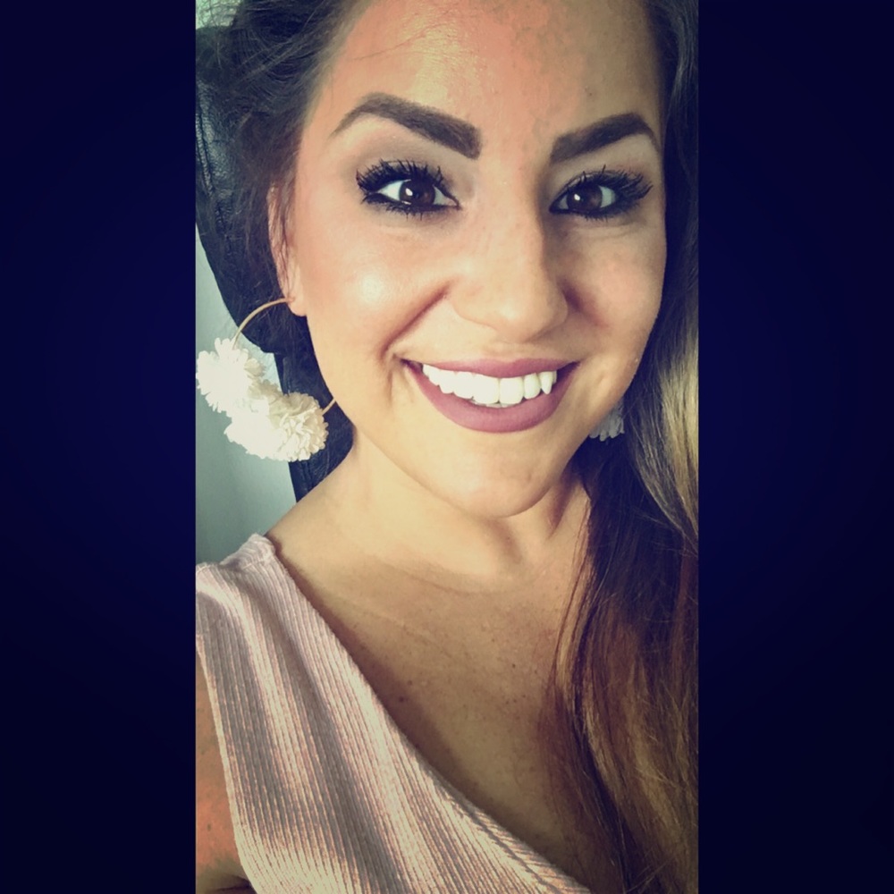 Meet your Posher, Amy